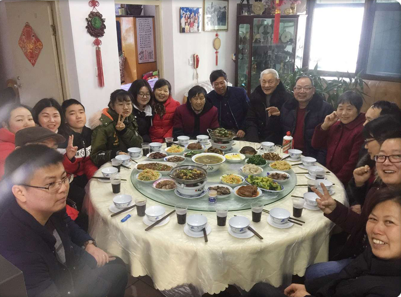 除夕夜，四代同堂過新年。（當(dāng)陽公司生產(chǎn)企劃部  張燕）.jpg